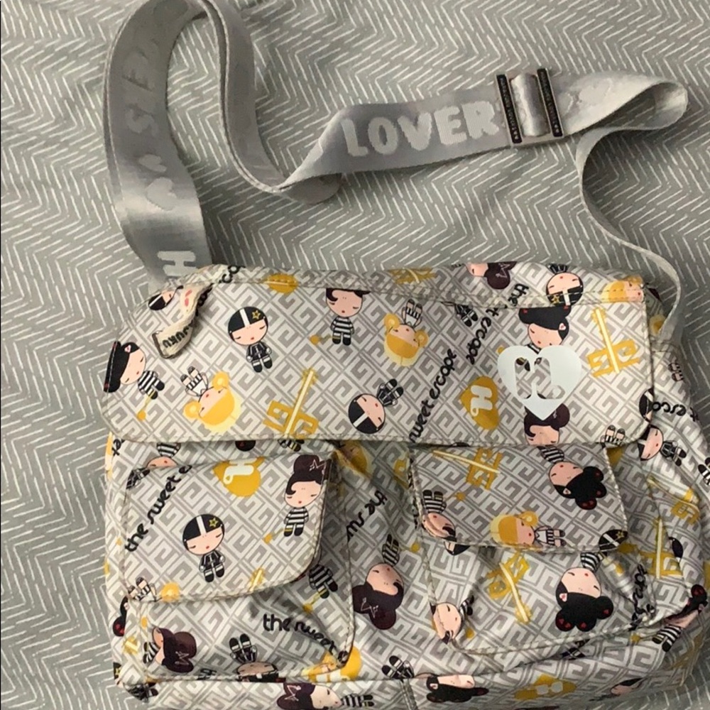 Harajuku Lovers messenger bag